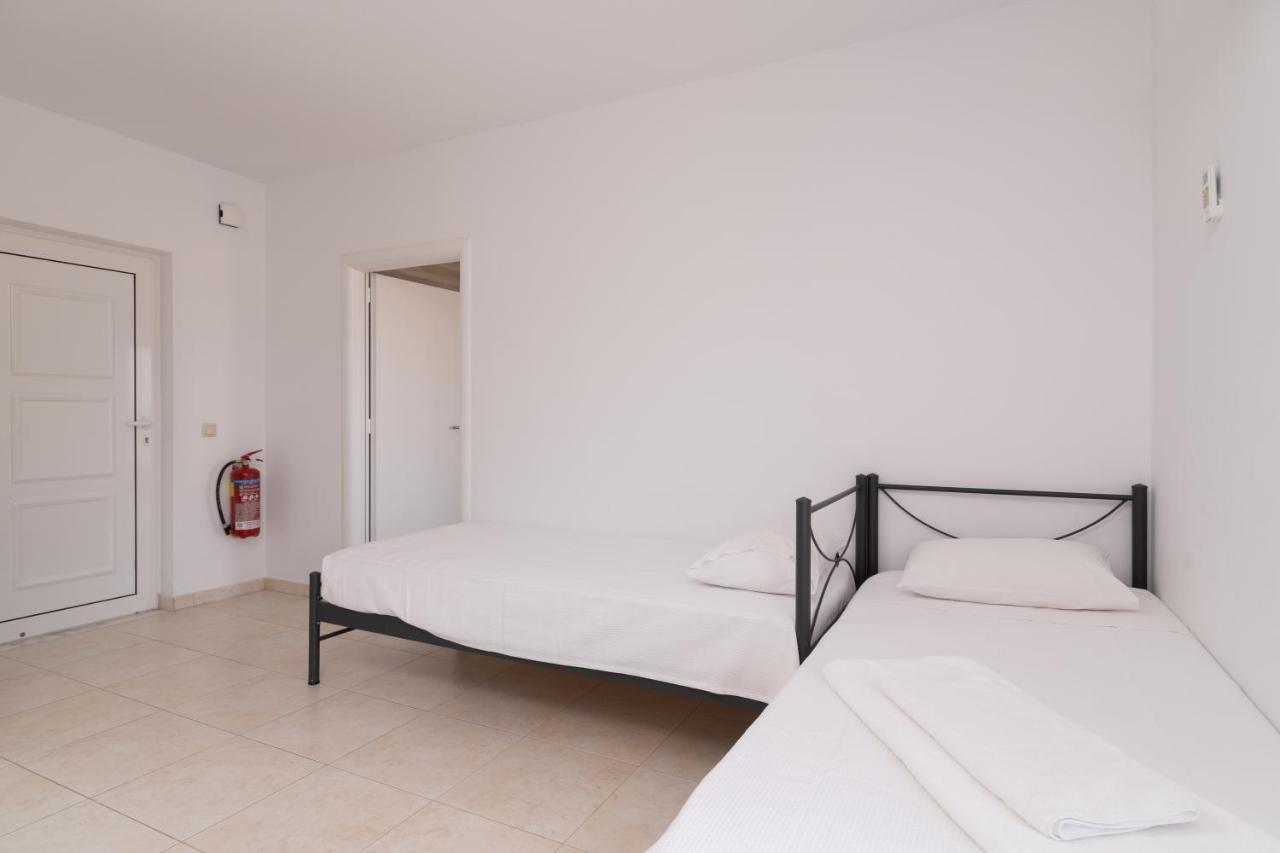 Lungo Mare Apartment Gennadi Exterior foto